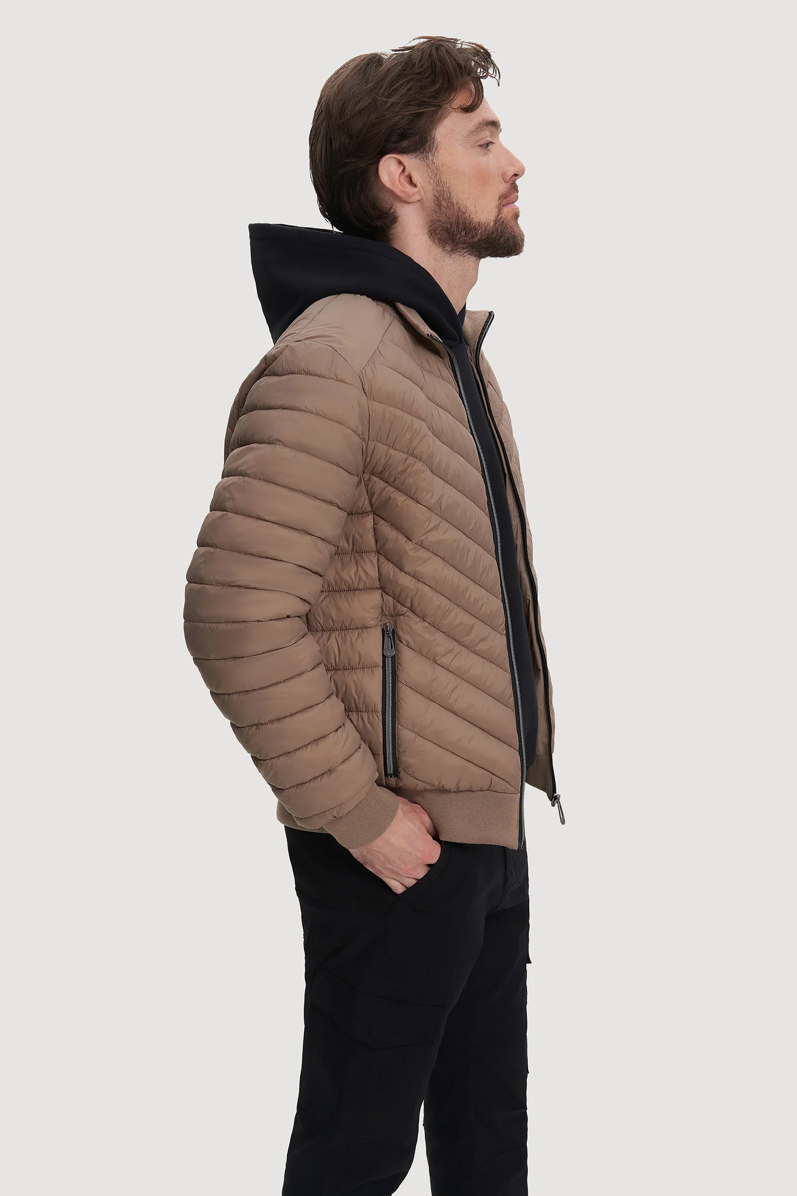 Alec - Image 14