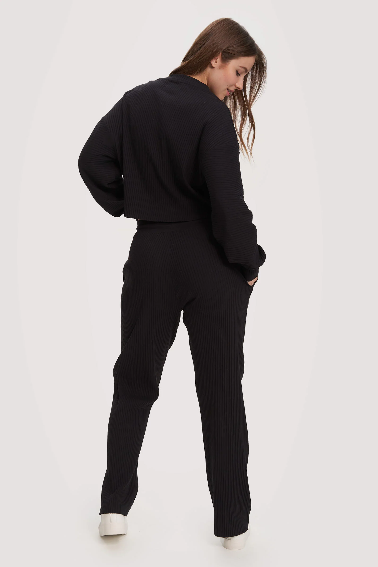 Ruth - Image 4