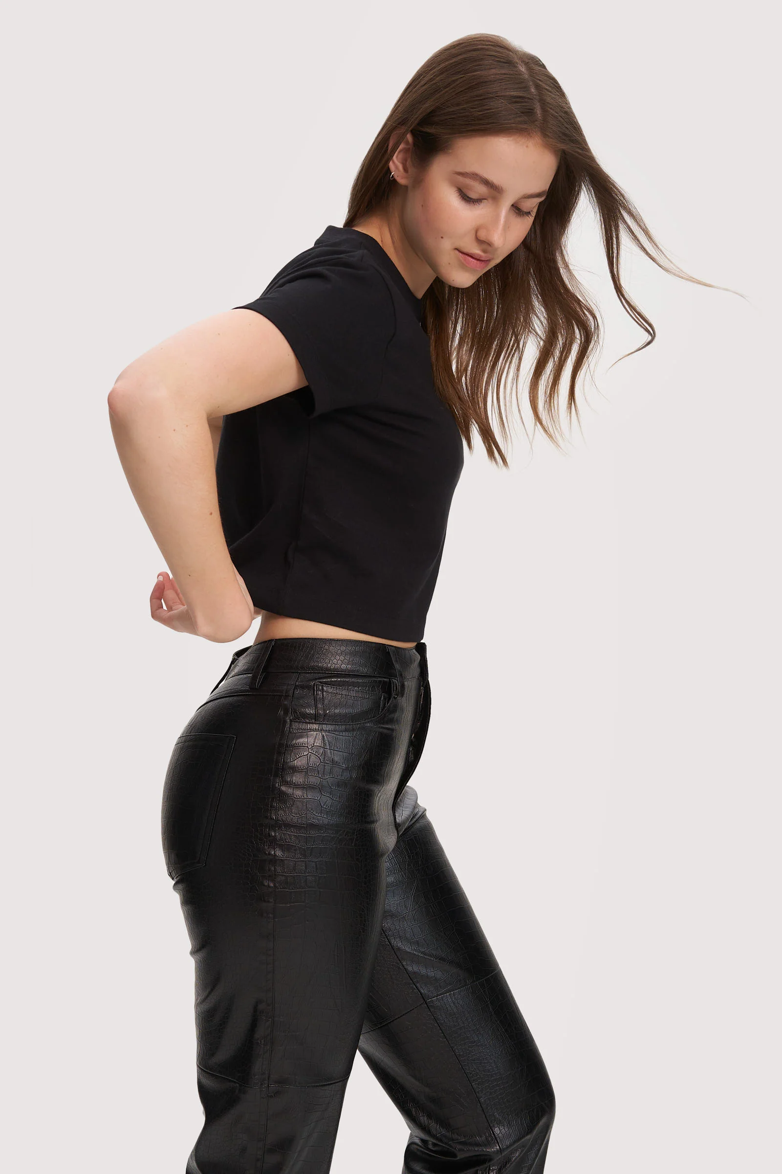 Tay - Image 14