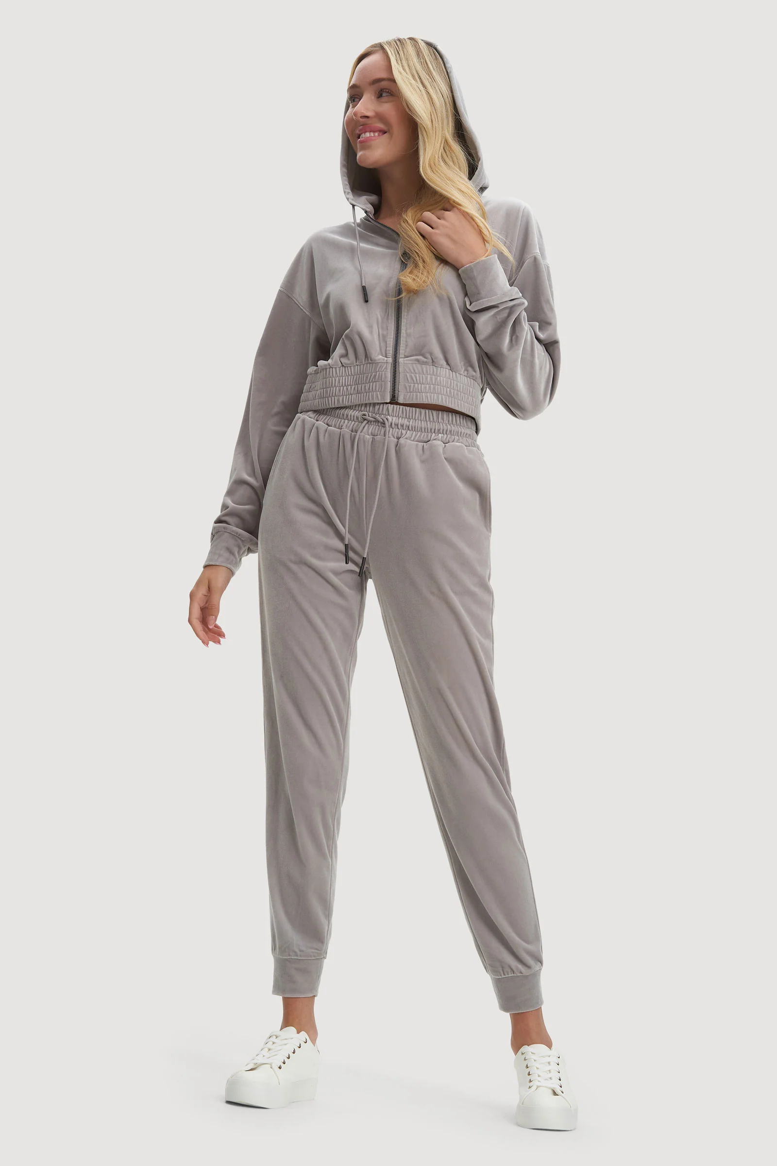 Gina Pant - Image 2