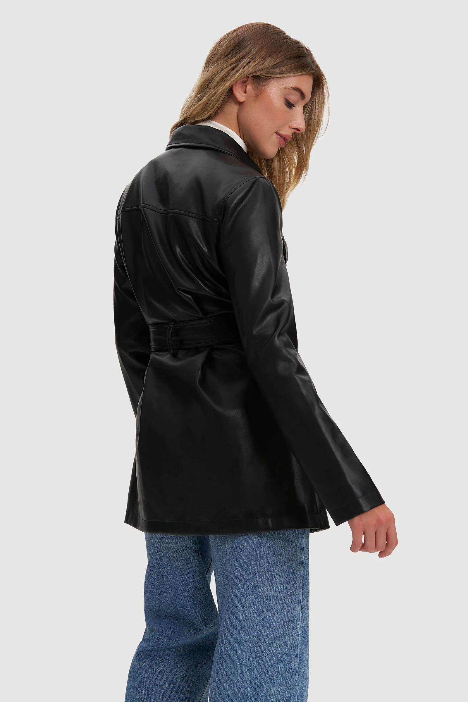 Jutta - Image 5